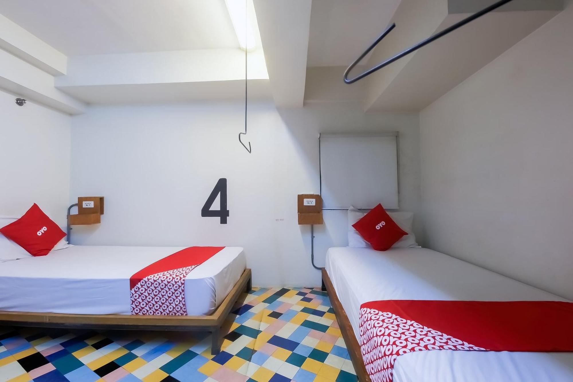Spot On Junction Hostel ماكاتي المظهر الخارجي الصورة