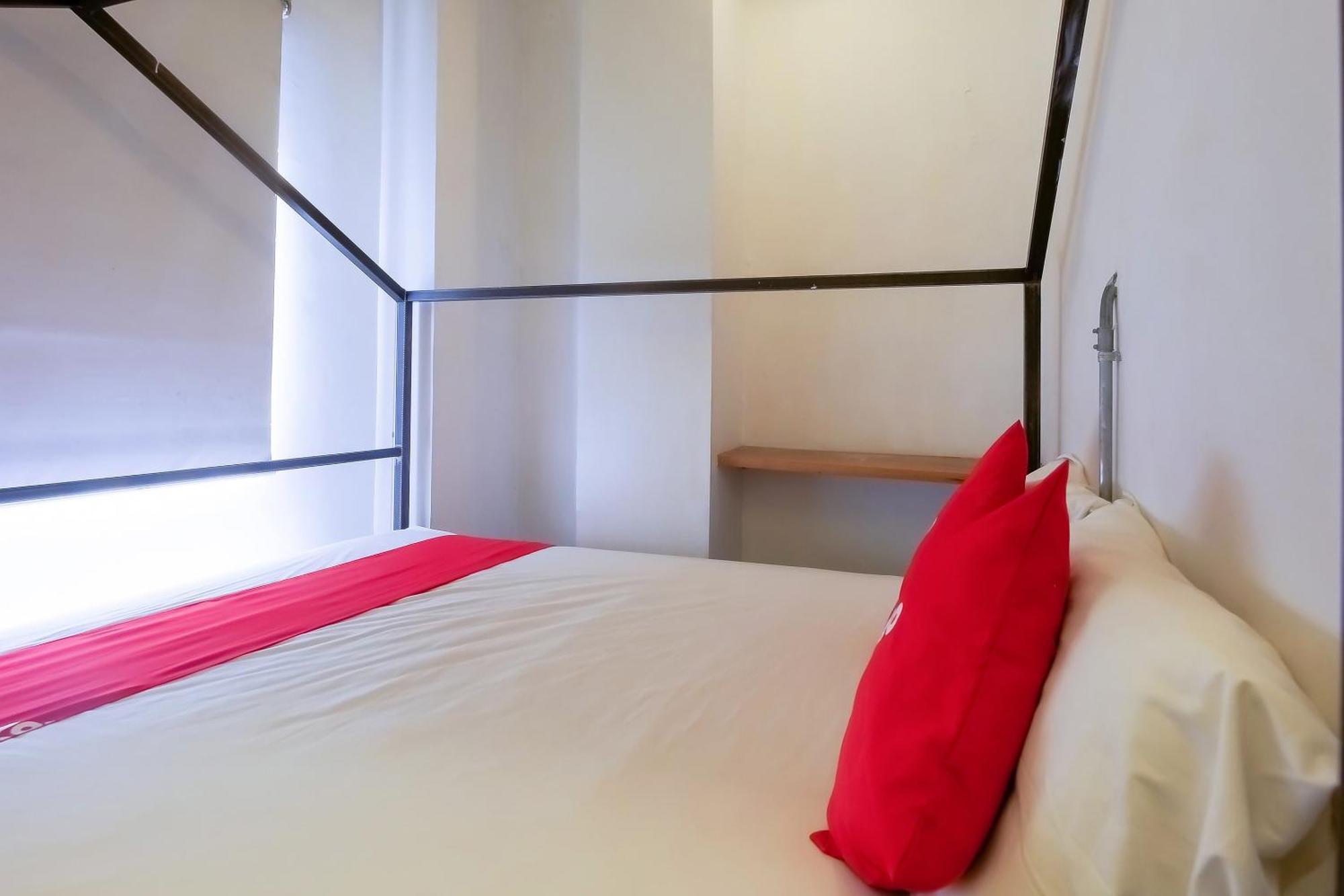 Spot On Junction Hostel ماكاتي المظهر الخارجي الصورة