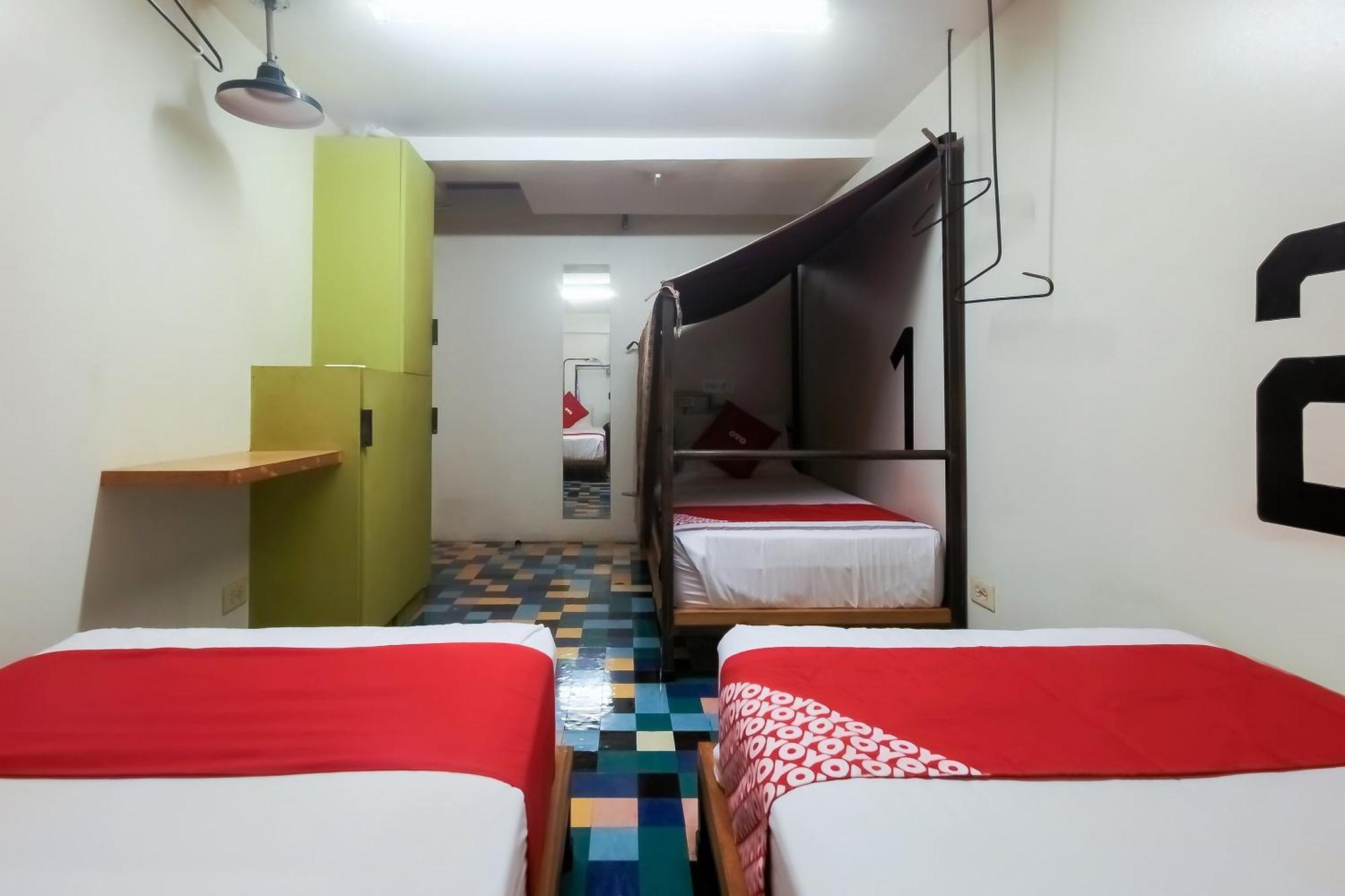 Spot On Junction Hostel ماكاتي المظهر الخارجي الصورة