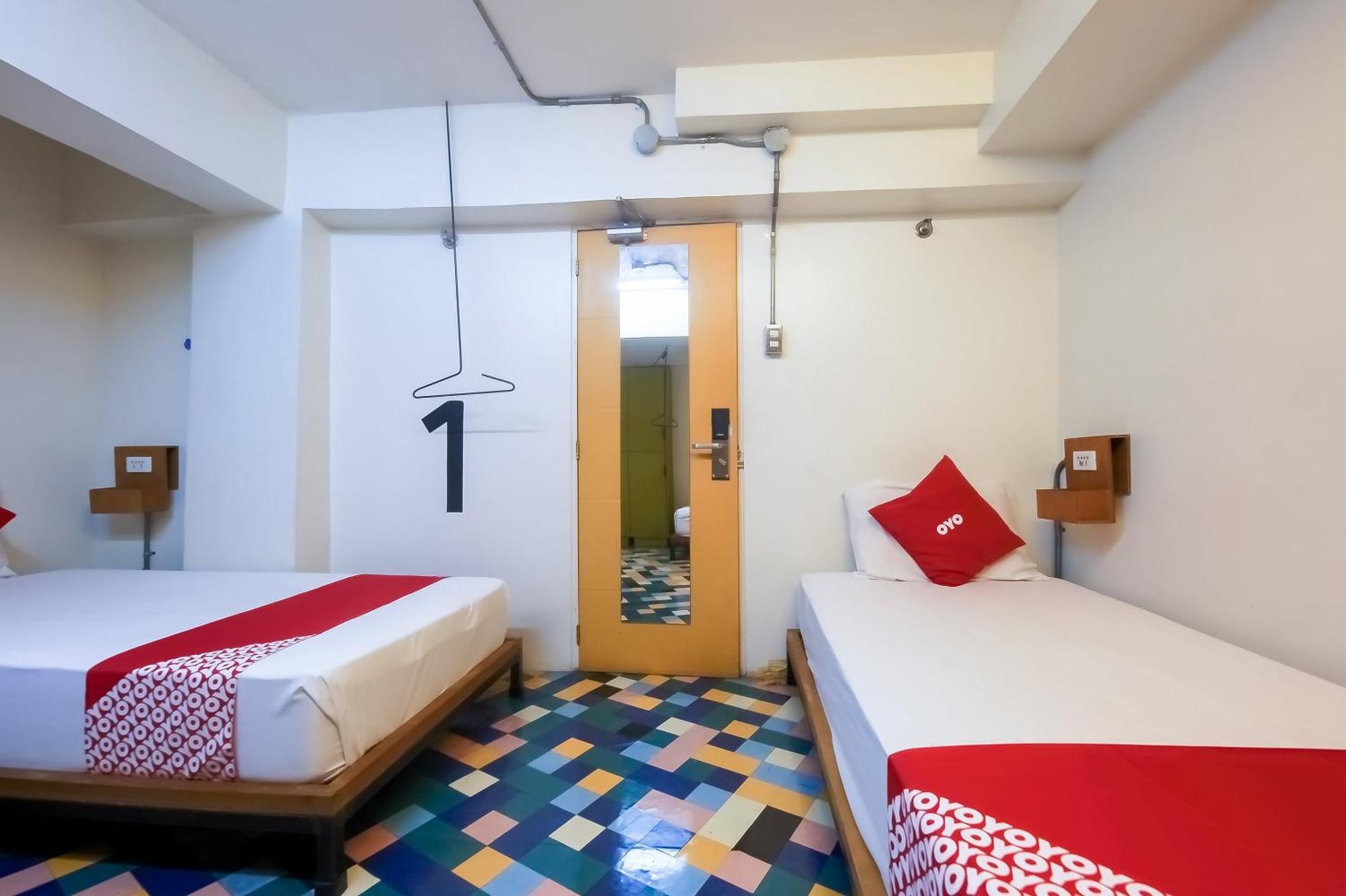 Spot On Junction Hostel ماكاتي المظهر الخارجي الصورة