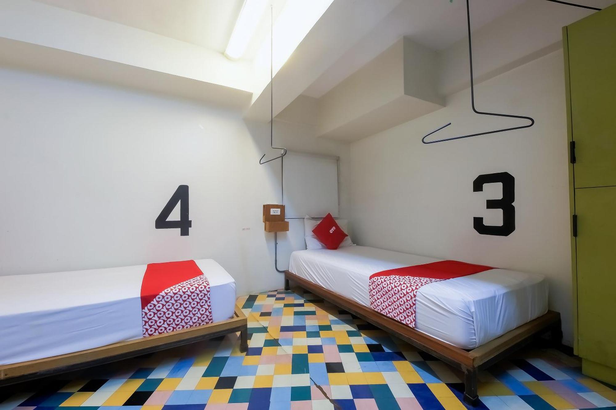 Spot On Junction Hostel ماكاتي المظهر الخارجي الصورة